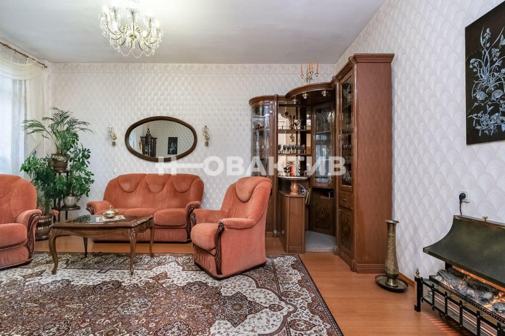 4-комн квартира улица Некрасова, 12