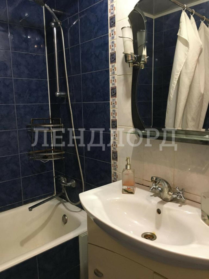 3-комн квартира улица Зорге, 27/6