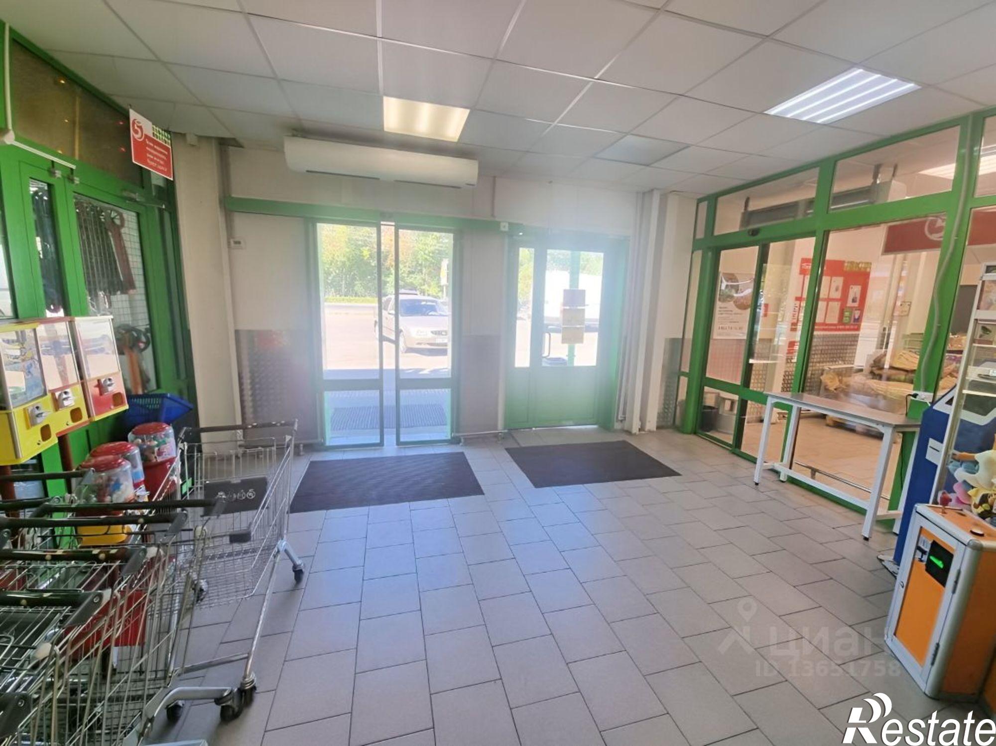 Сдать торговое помещение за 250 000 рублей на улица Ленина