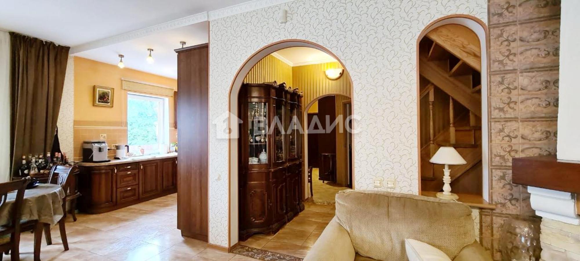 Купить дачу, дом, коттедж за 23 500 000 рублей на 3-я Большая Окружная улица, 147