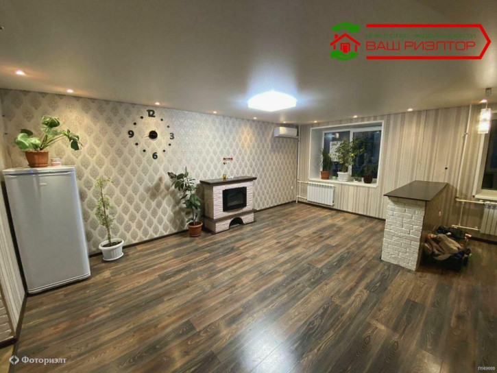 3-комн квартира Менякина ул, 8