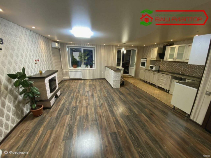 3-комн квартира Менякина ул, 8