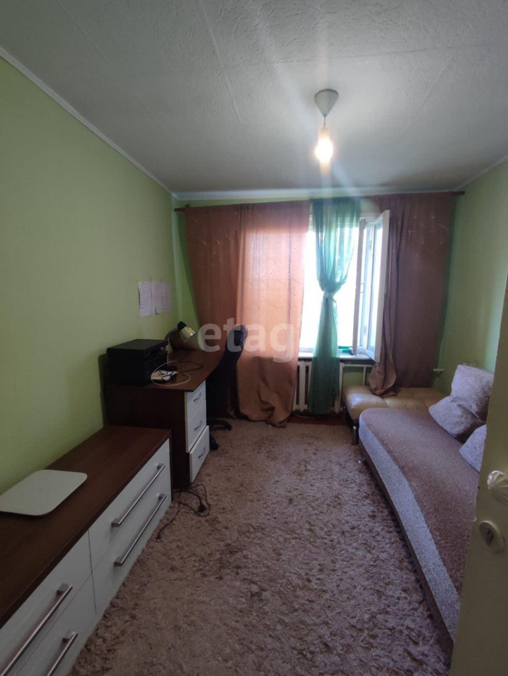 4-комн квартира Барнаульская, 62
