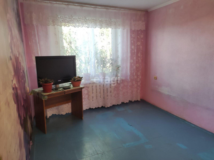4-комн квартира Барнаульская, 62