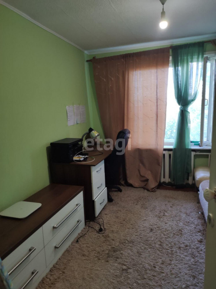 4-комн квартира Барнаульская, 62