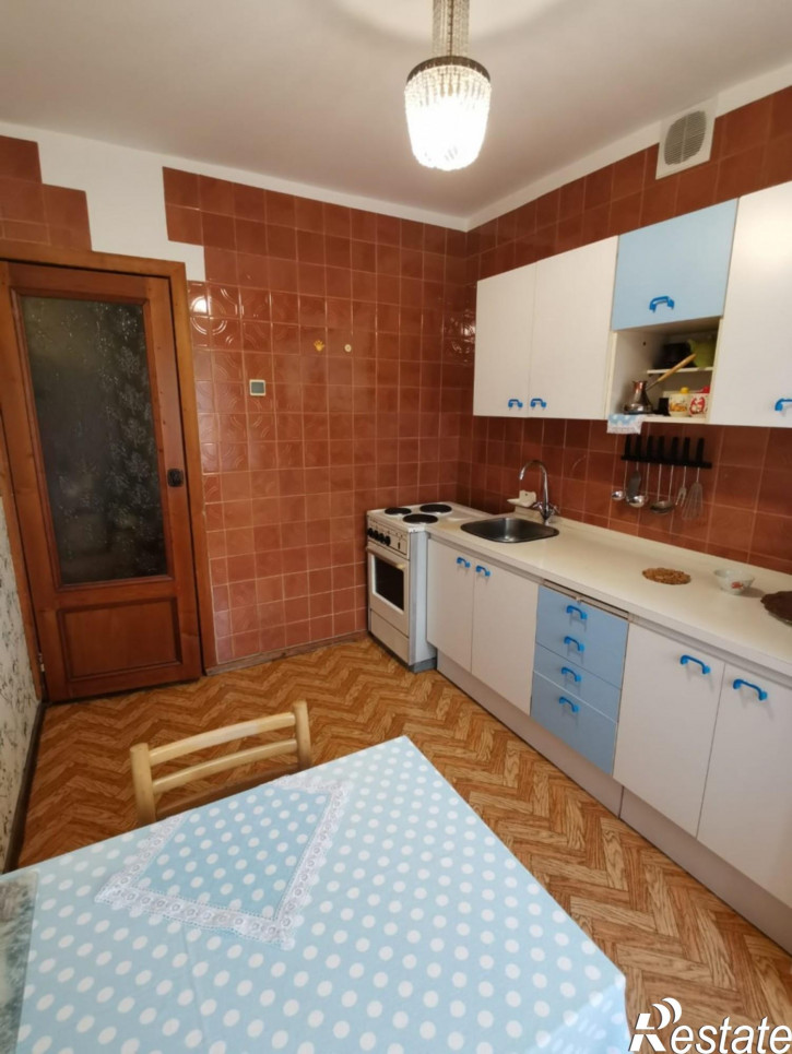 3-комн квартира Россия,  г. Комсомольск-на-Амуре, пр-кт. Первостроителей, д. 19