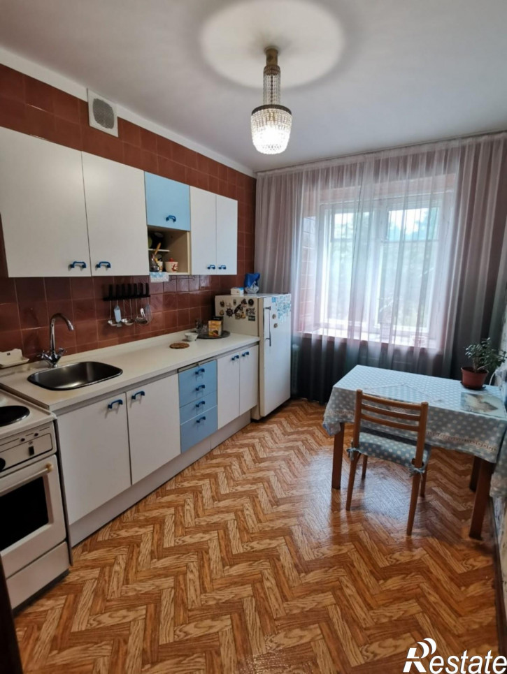 3-комн квартира Россия,  г. Комсомольск-на-Амуре, пр-кт. Первостроителей, д. 19