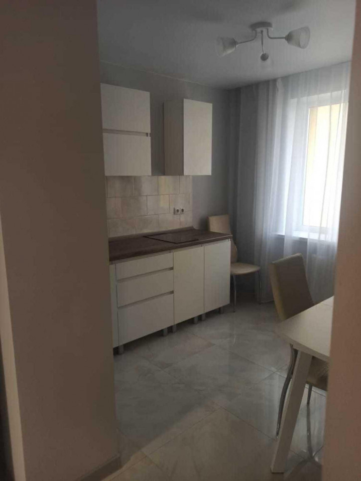 2-комн квартира Революционная улица, 101вк1
