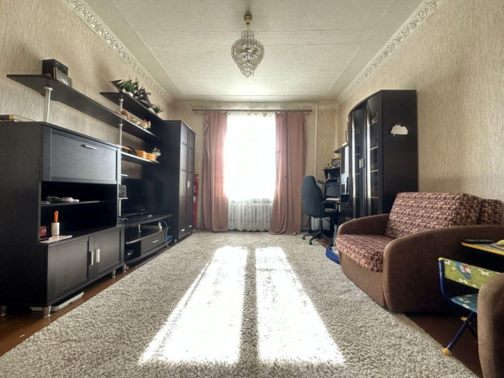 3-комн квартира Бурденко ул, 20