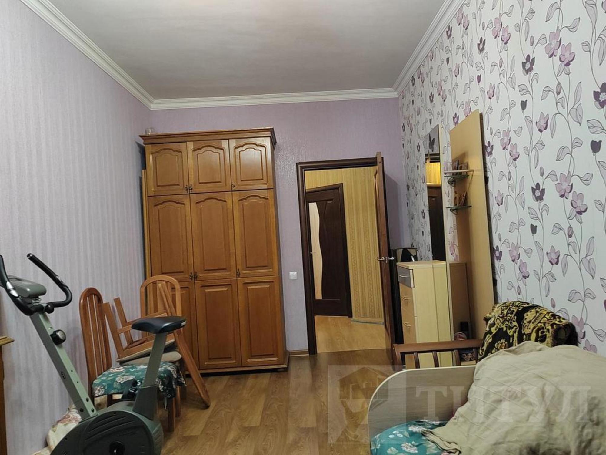 Купить квартиру за 4 500 000 рублей на Батайск