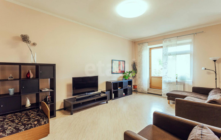 5-комн квартира Новгородская улица, 9в