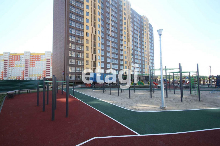 2-комн квартира Новоселов, 113