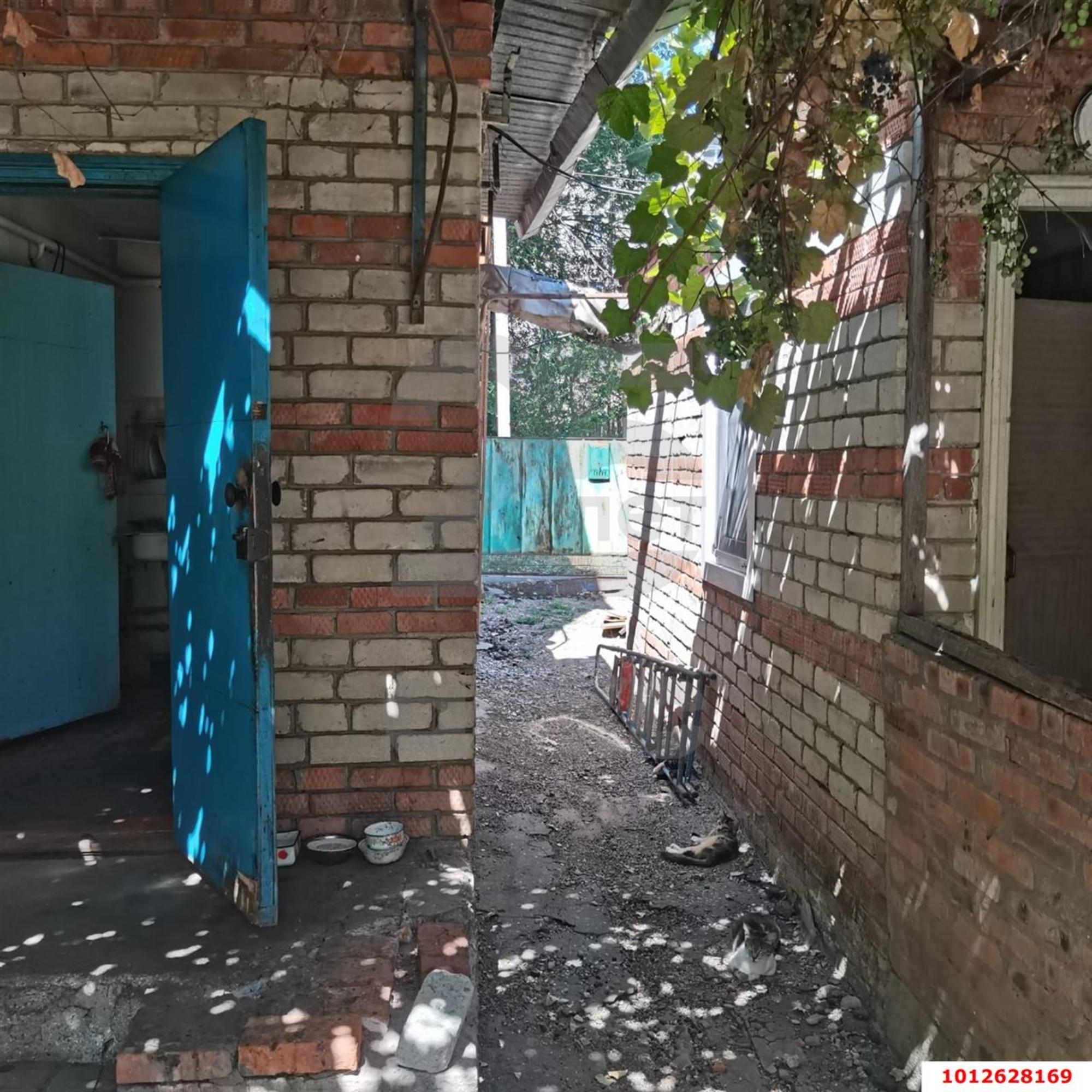 Купить дачу, дом, коттедж за 8 000 000 рублей на Бургасская, 32