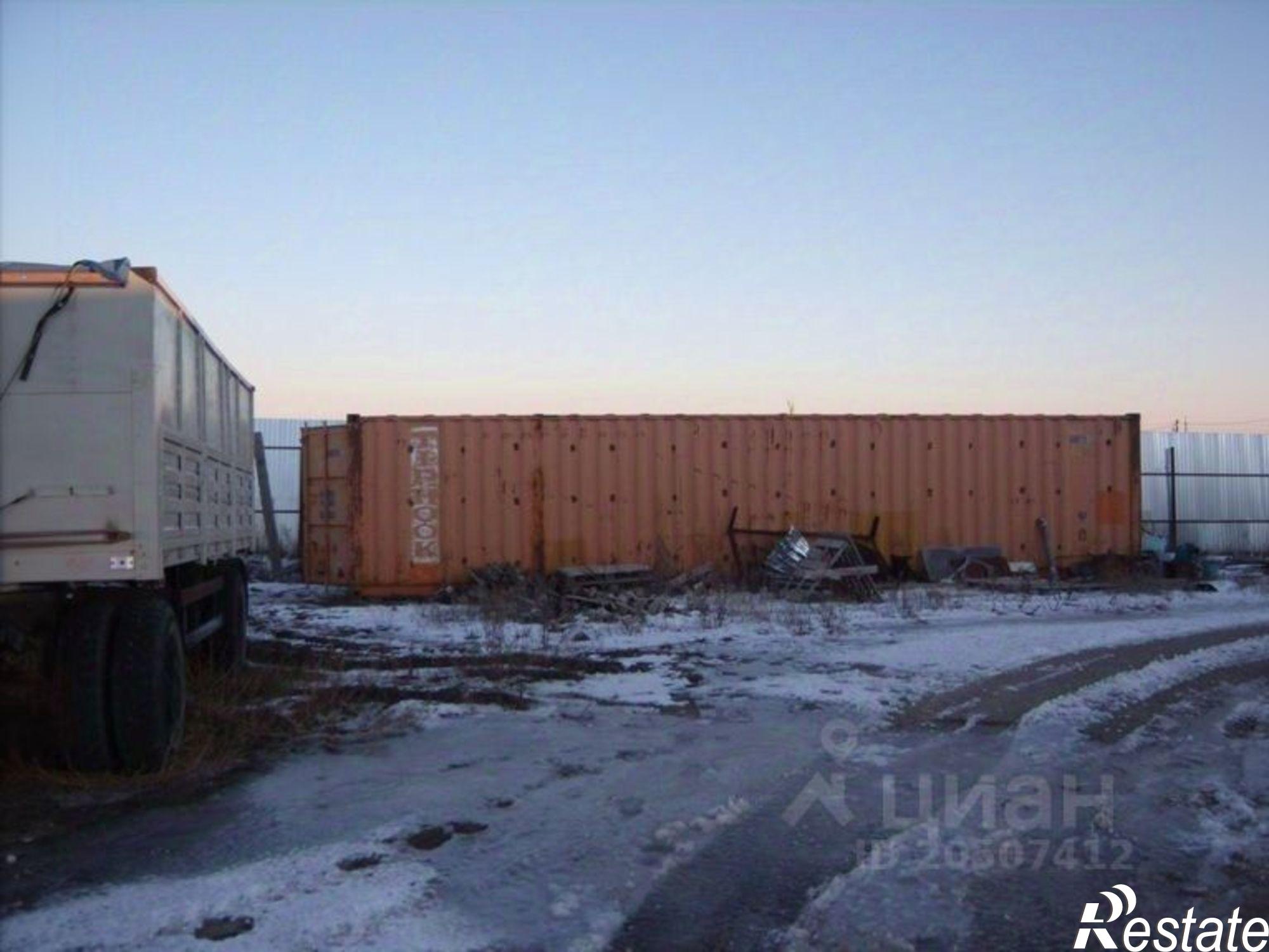 Купить производственную площадь за 1 304 рублей на Новобурасский р-н, Тарханы с, Полевая, 3