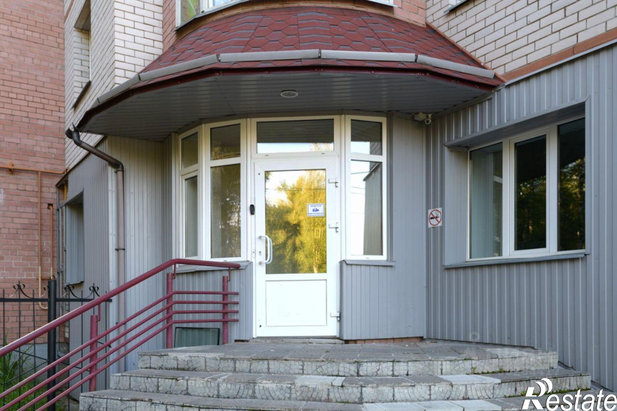 Купить офис, помещение под офис за 9 100 320 рублей на городской округ Сыктывкар, Сыктывкар, улица Морозова, 35/1