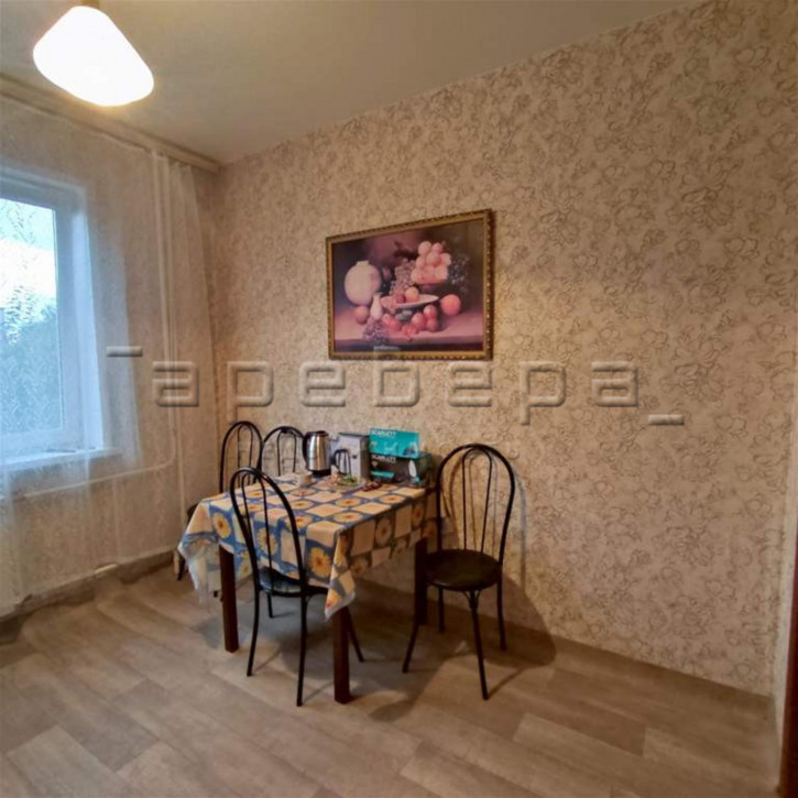 2-комн квартира Металлургов, 6