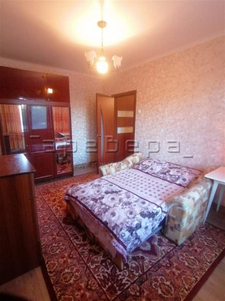 2-комн квартира Металлургов, 6