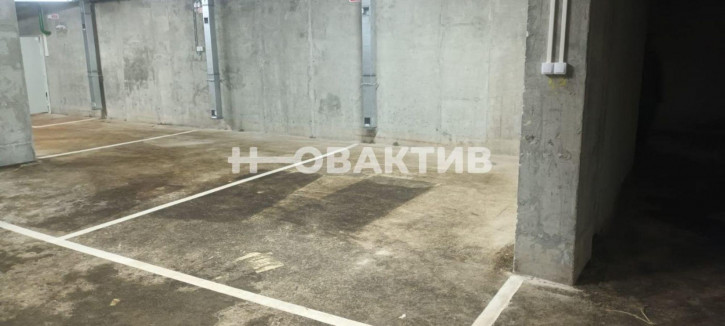 Гараж/парковка улица Оловозаводская, 18/1
