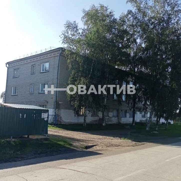 Комната Россия, Новосибирская область, рабочий посёлок Колывань, улица Карла Маркса, 64Б