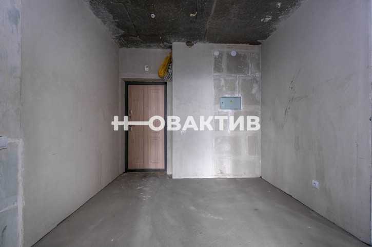 3-комн квартира Лескова, 25