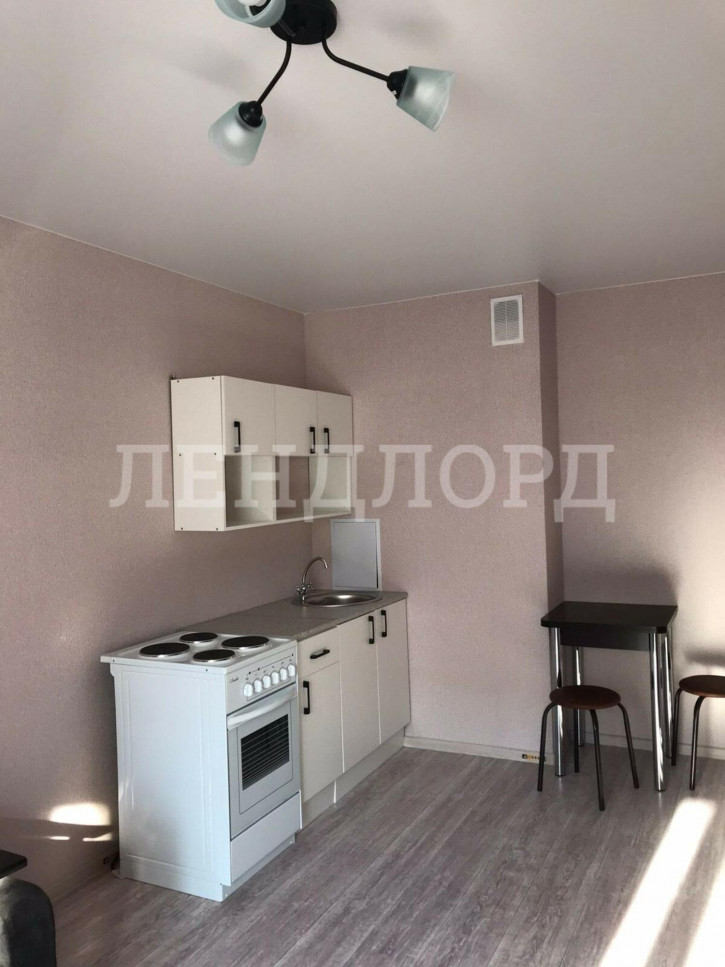Студия улица Висаитова, 8