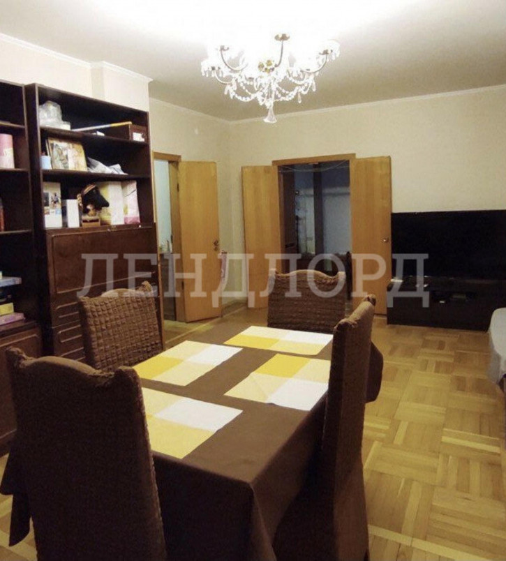 3-комн квартира Ереванская улица, 25