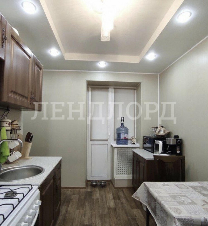 3-комн квартира Ереванская улица, 25