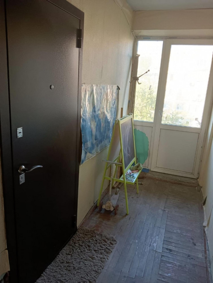 Комната Днепровский переулок,108
