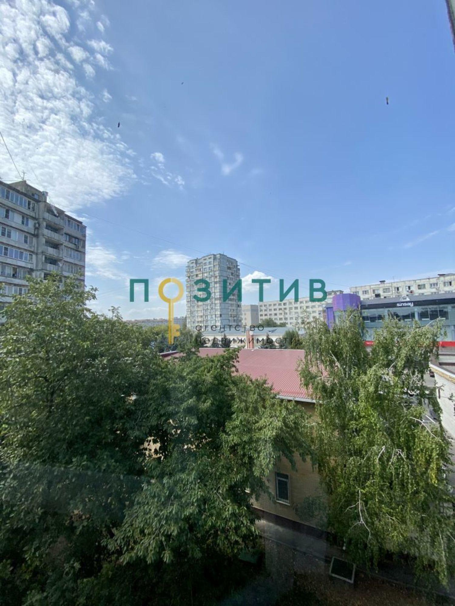 Купить квартиру за 4 550 000 рублей на Украинская ул, 64к1