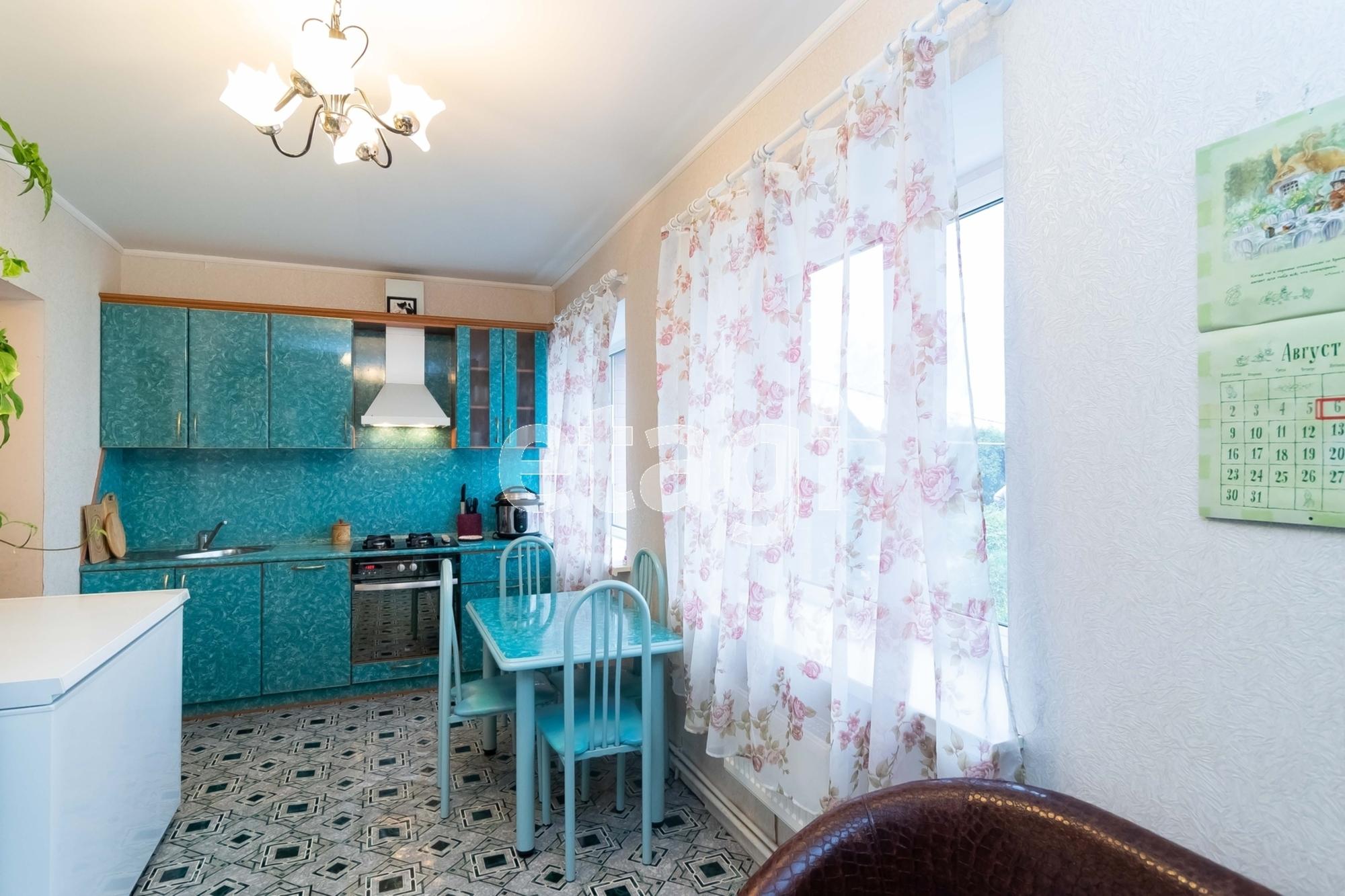 Купить дачу, дом, коттедж за 18 000 000 рублей на Губернская, 26