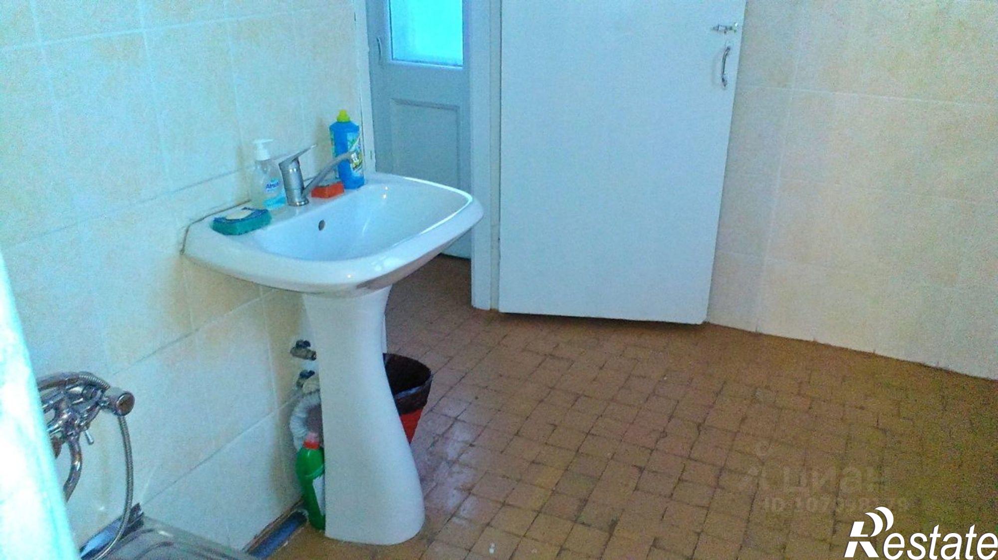 Купить ОСЗ, отдельно стоящее здание за 18 698 100 рублей на ул Льва Толстого, 18А