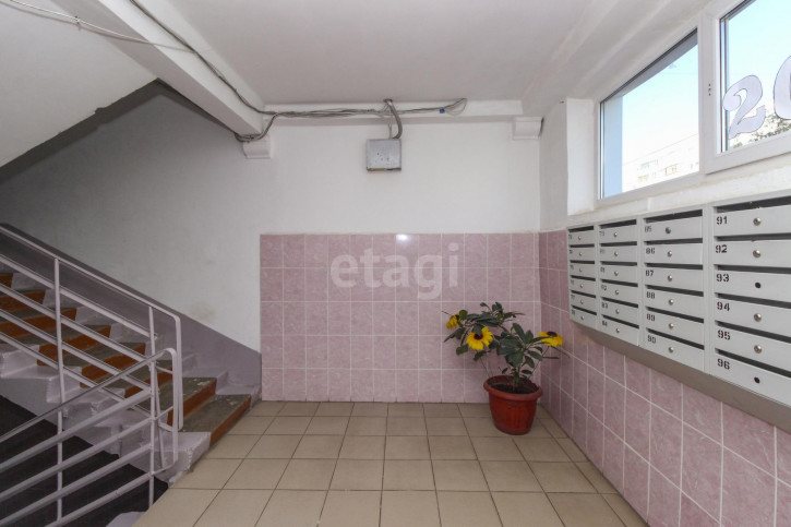 3-комн квартира Лисицкого, 9б