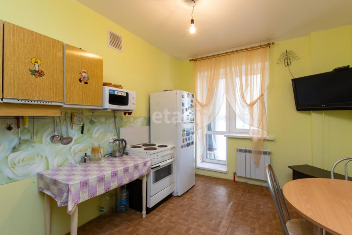 3-комн квартира Вятский пр., 28