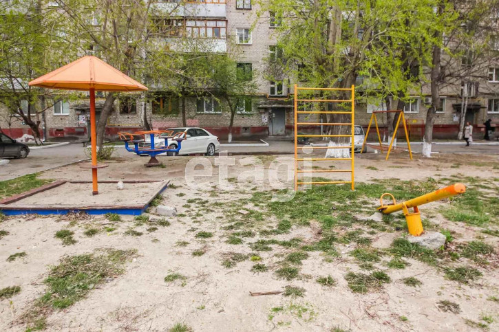 3-комн квартира Харьковская, 52