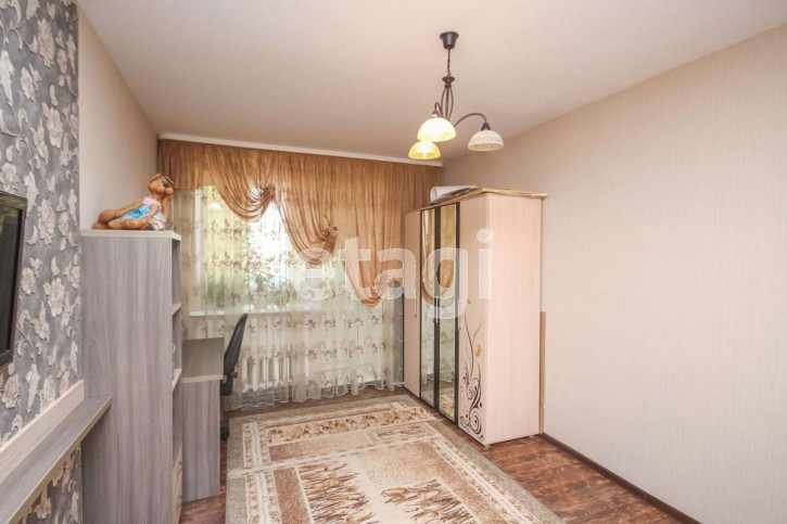 3-комн квартира Малиновского, 6