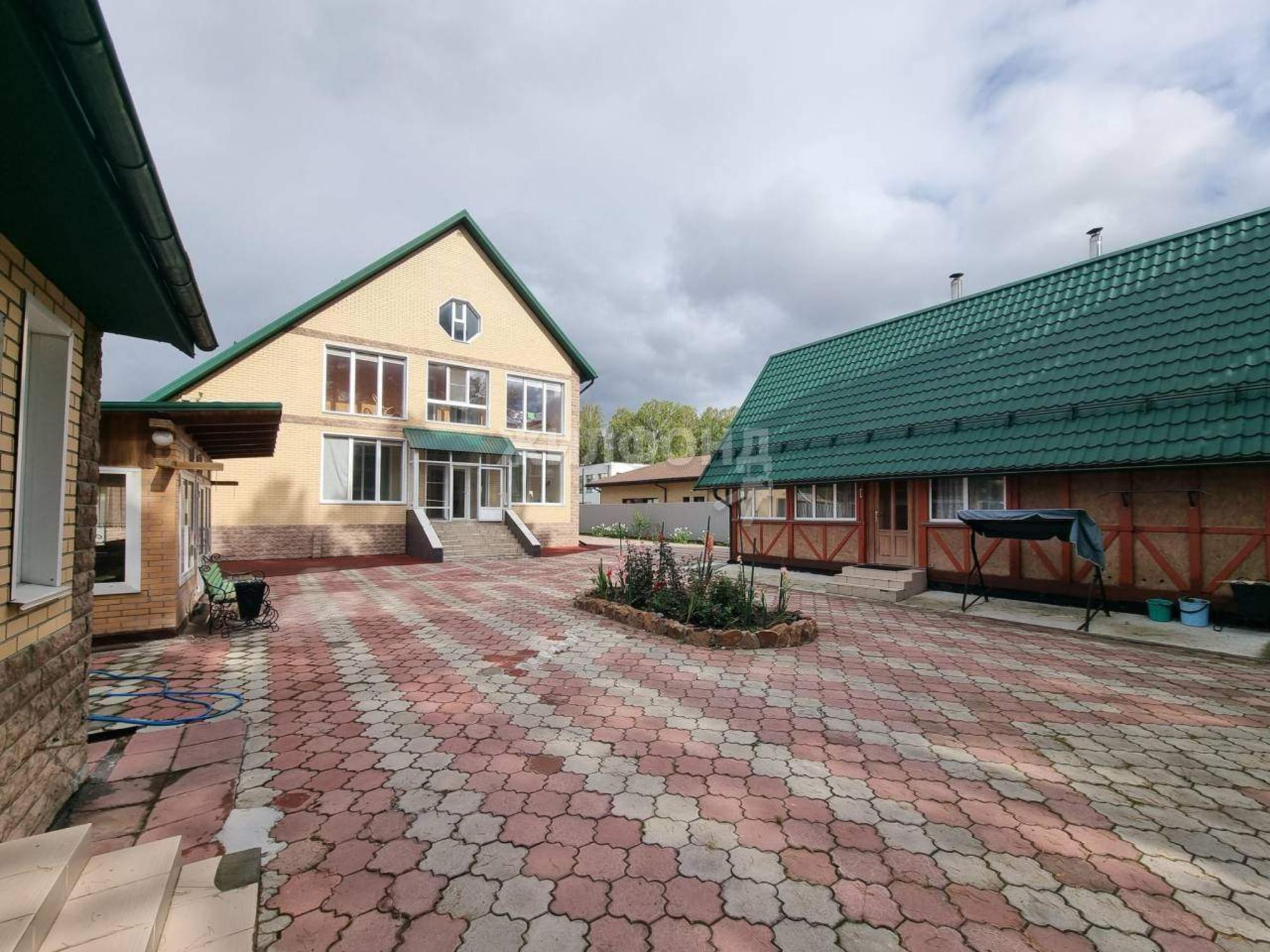 Купить дачу, дом, коттедж за 29 000 000 рублей на Затонского улица