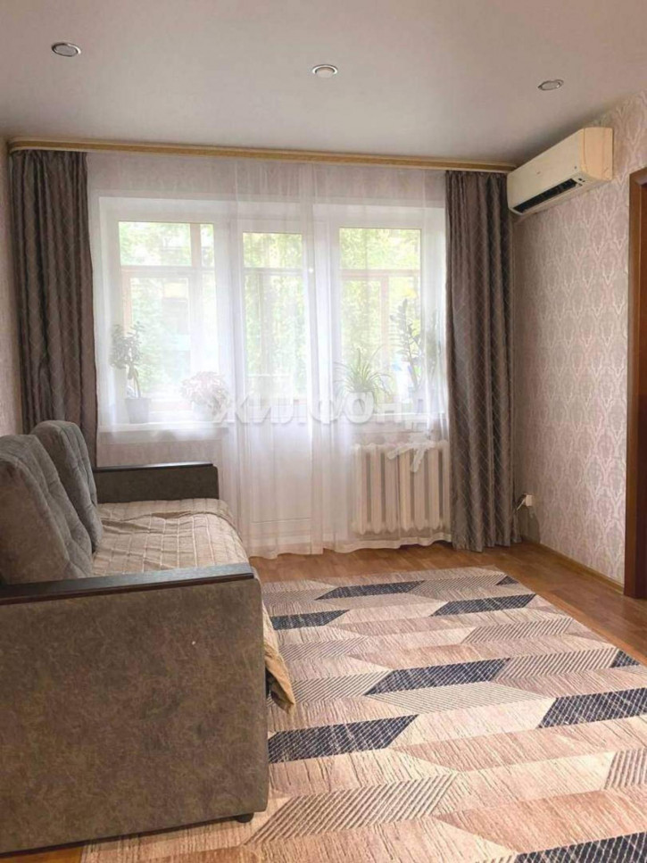2-комн квартира Петухова улица, д.84