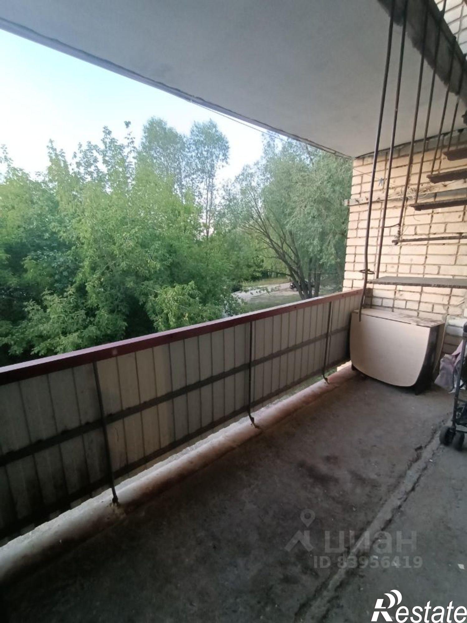 Купить комнату за 350 000 рублей на улица 8 Марта, 57