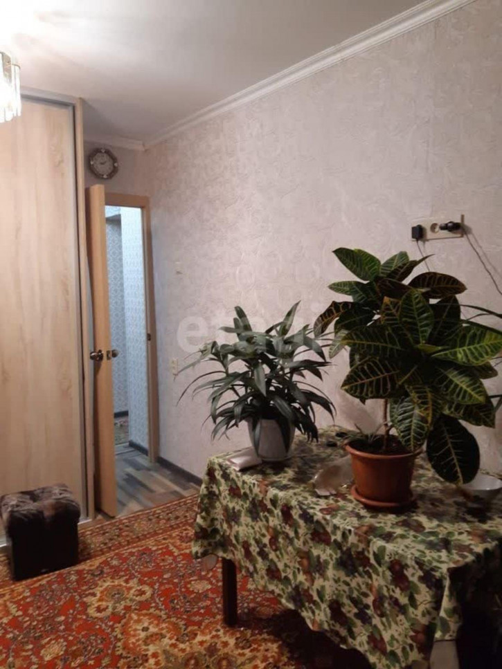 3-комн квартира Урожайная, 2