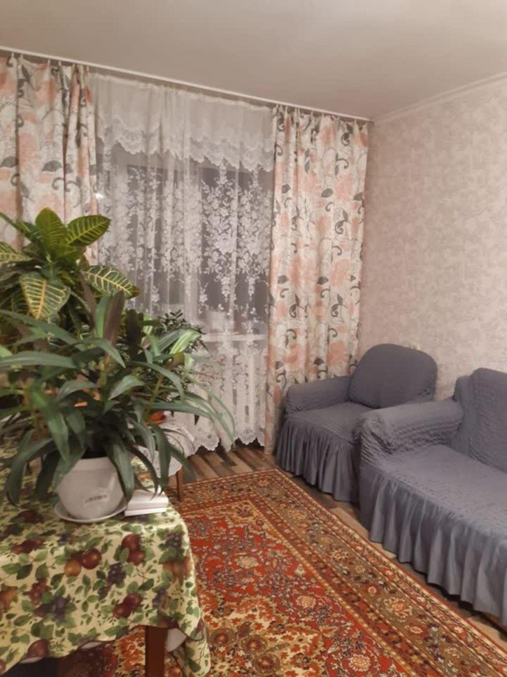 3-комн квартира Урожайная, 2