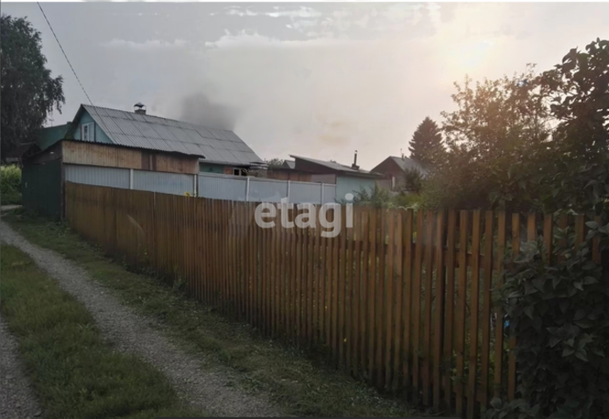Купить дачу, дом, коттедж за 650 000 рублей на Array