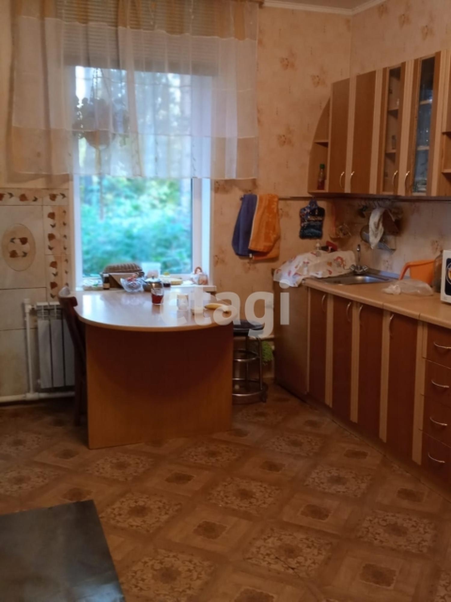 Купить дачу, дом, коттедж за 3 500 000 рублей на Array