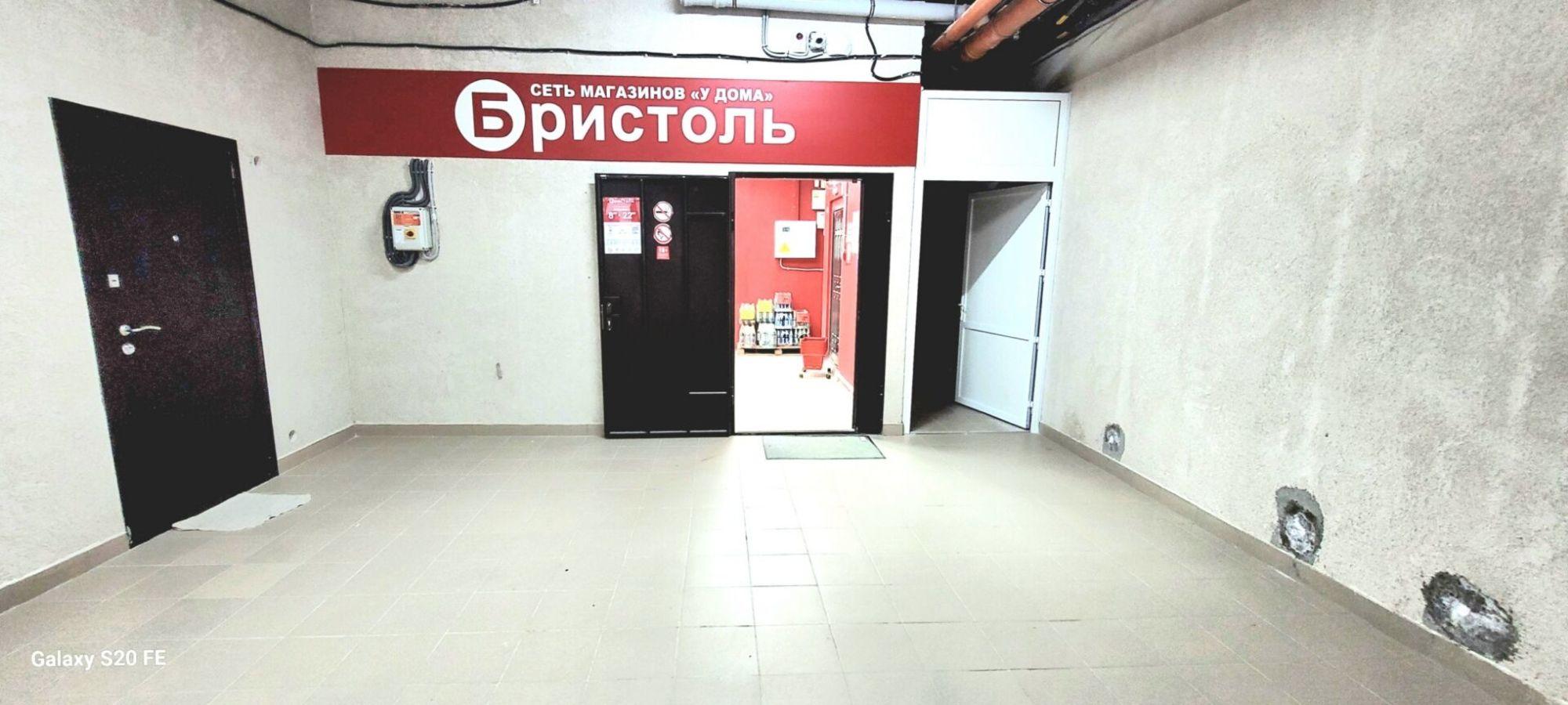 Купить торговое помещение за 8 900 000 рублей на Островского ул, 16