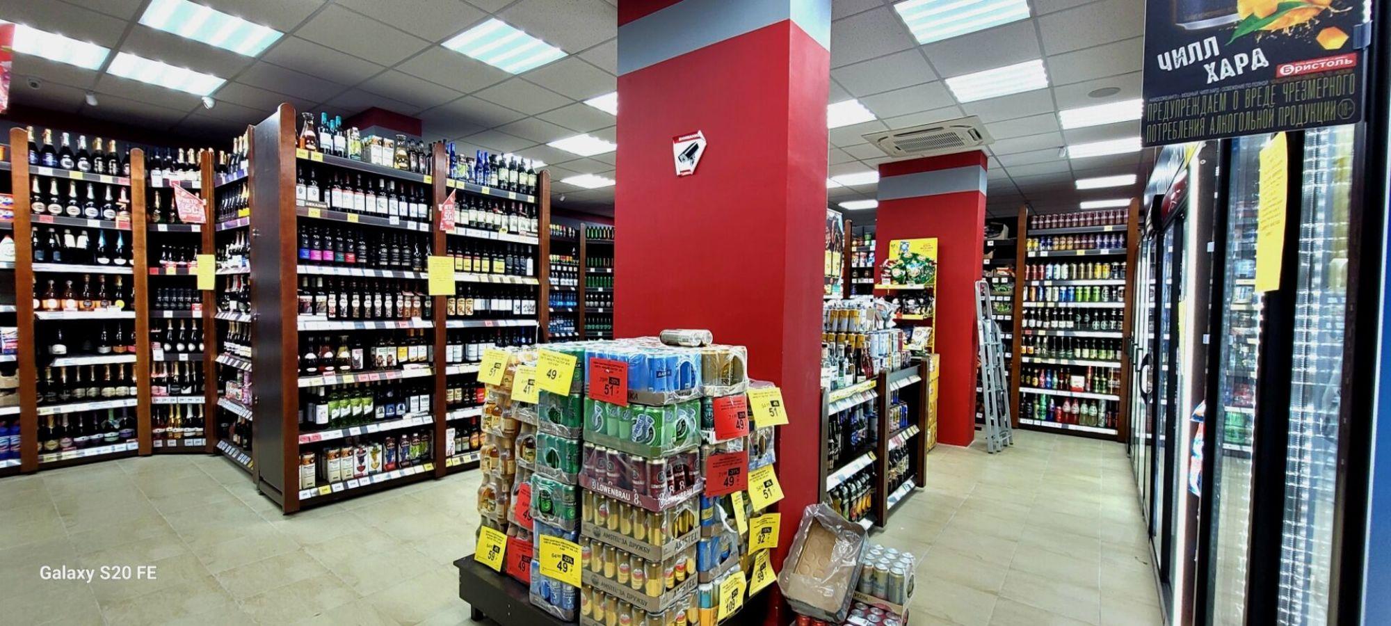 Купить торговое помещение за 8 900 000 рублей на Островского ул, 16