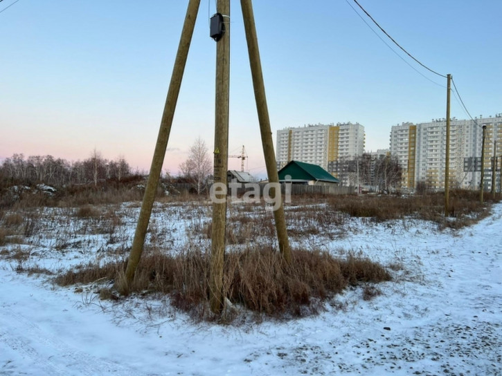 Земельный участок Array