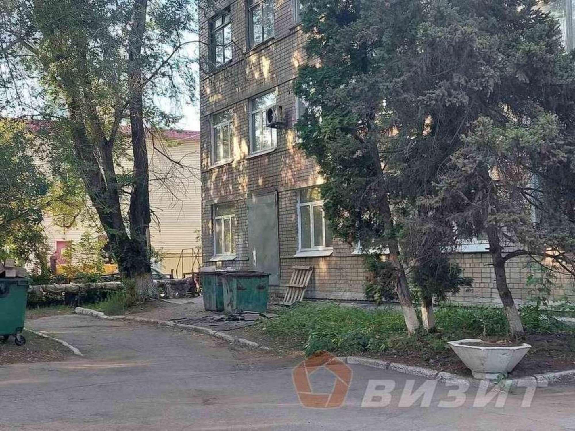 Сдать офис, помещение под офис за 195 000 рублей на Кирова проспект, 73В