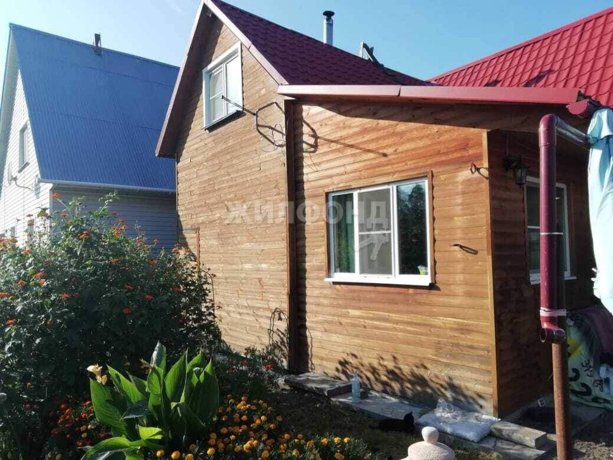 Купить дачу, дом, коттедж за 3 600 000 рублей на Новосибирская ул.