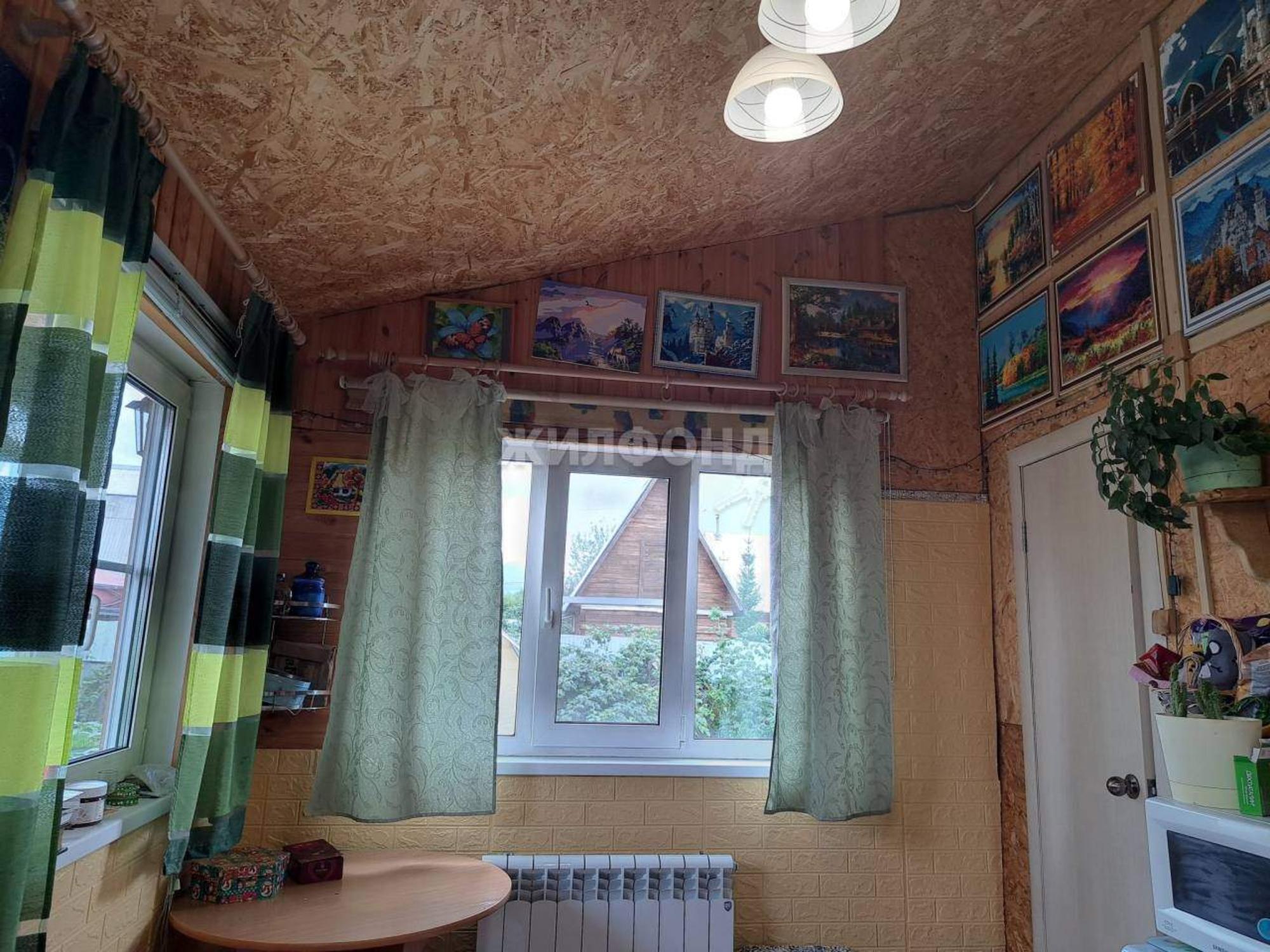 Купить дачу, дом, коттедж за 3 600 000 рублей на Новосибирская ул.