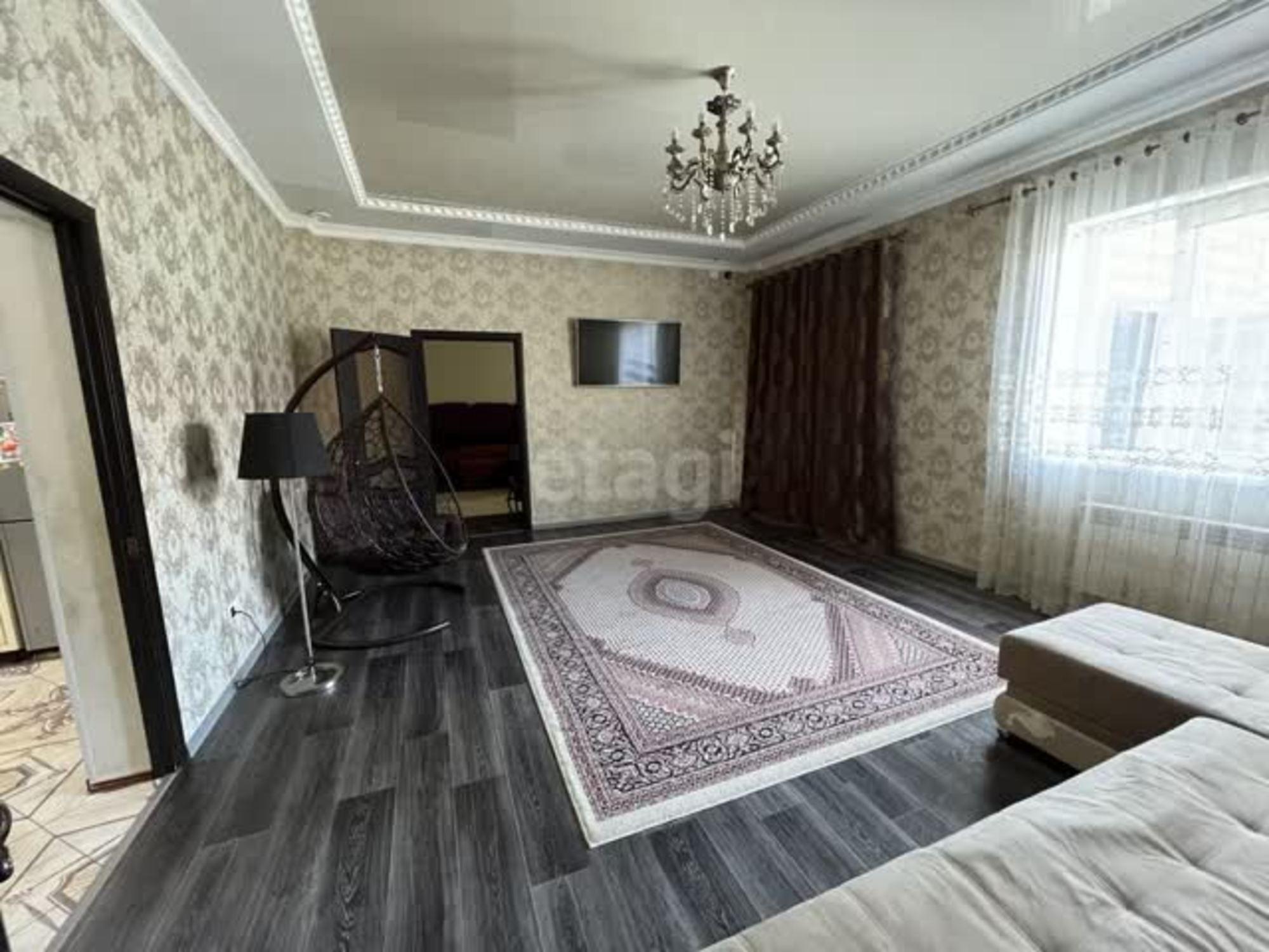 Сдать дачу, дом, коттедж за 180 000 рублей на Народная