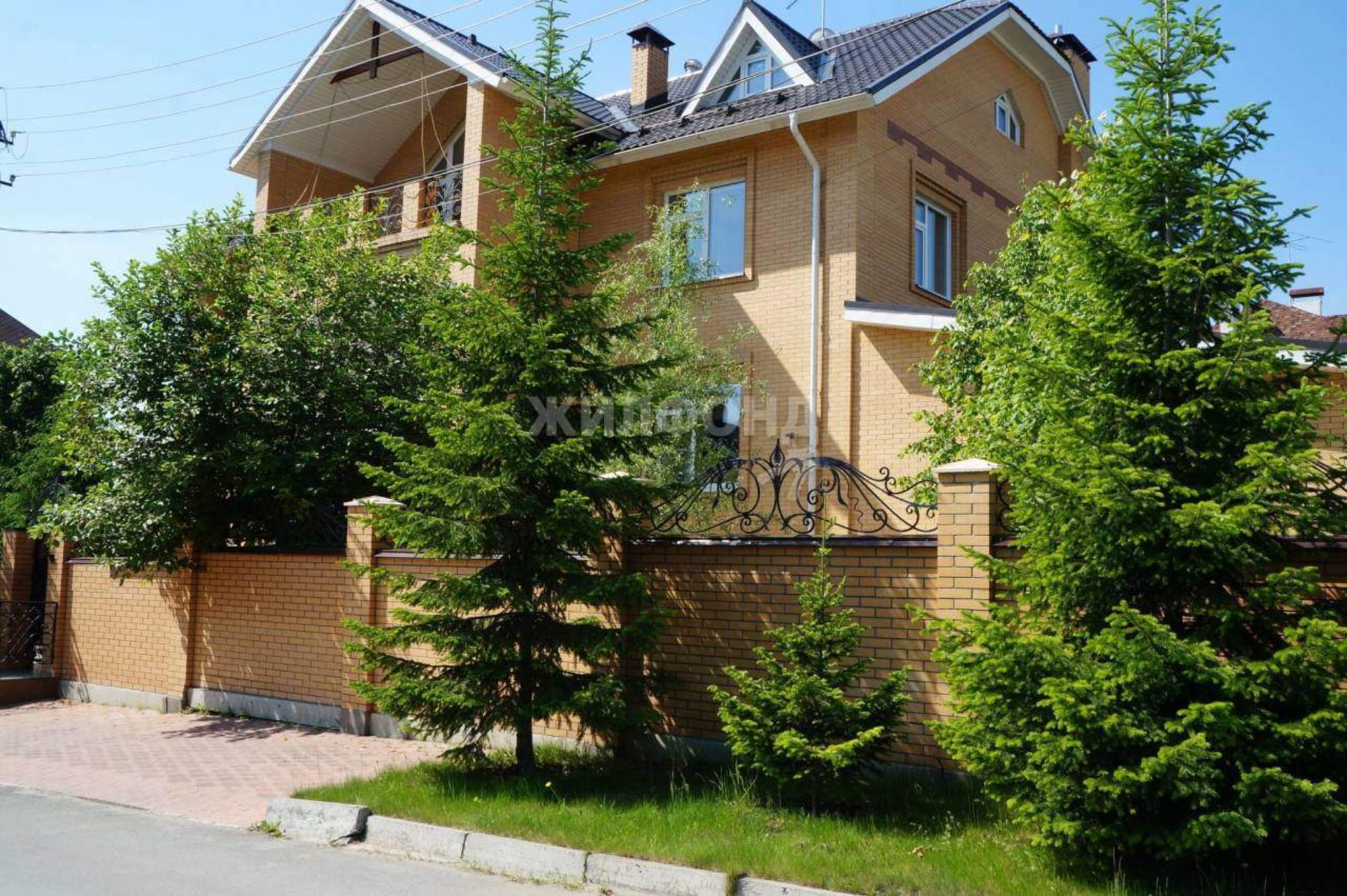 Купить дачу, дом, коттедж за 115 000 000 рублей на Мартовская улица, д.2